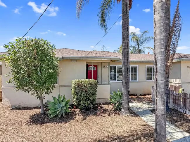 839 N Midway Dr Escondido, CA 92027 photo 3