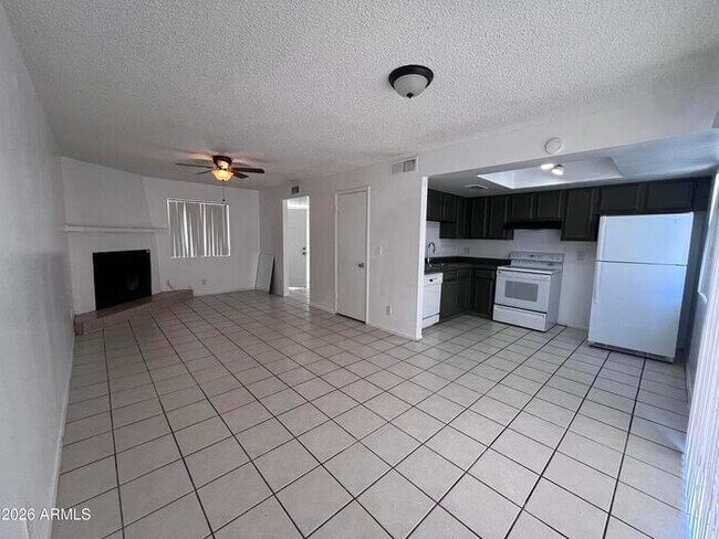 15601 N 27th St Phoenix, AZ 85032 photo 4