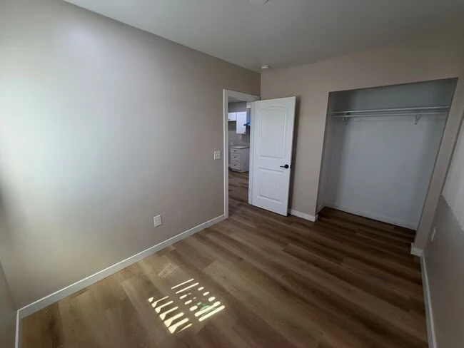 251 W 5th Ave Escondido, CA 92025 photo 3