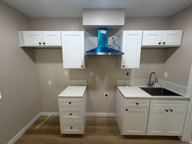 251 W 5th Ave Escondido, CA 92025 photo 2