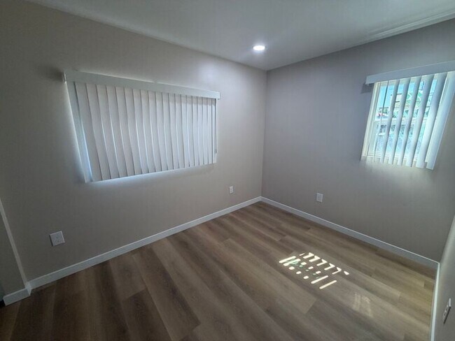 251 W 5th Ave Escondido, CA 92025 photo 4