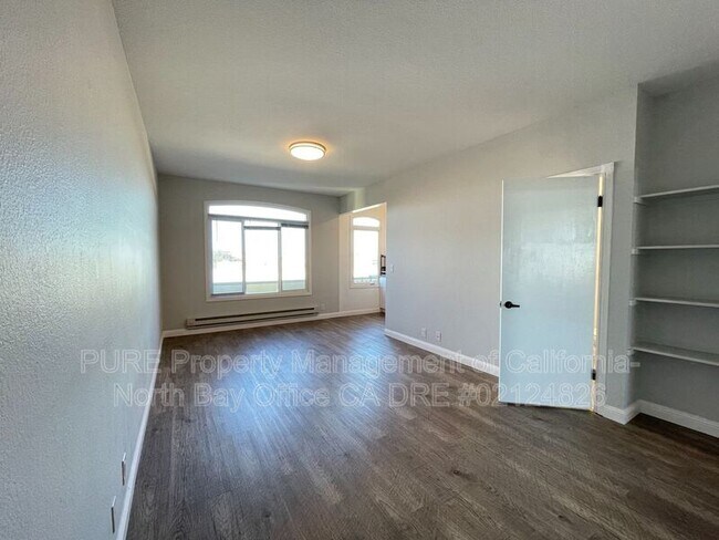 1300 Sacramento St San Francisco, CA 94109 photo 2