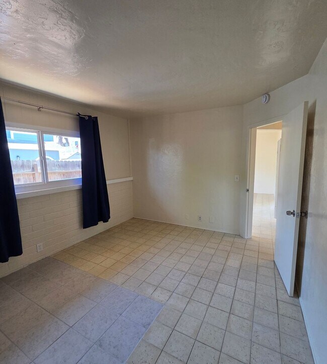 566-568 Emory St Imperial Beach, CA 91932 photo 5