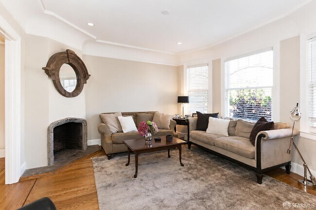 1BR/1BA Condo on Pierce St · San Francisco photo 2