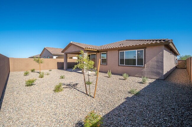 19214 W Marissa Dr Litchfield Park, AZ 85340 photo 2