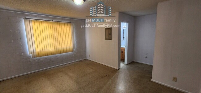 10044 N 18th Ave Phoenix, AZ 85021 photo 5