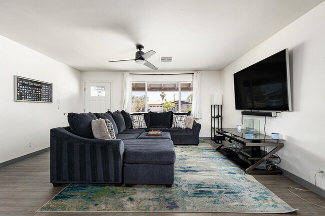 1624 S Parkside Dr Tempe, AZ 85281 photo 5