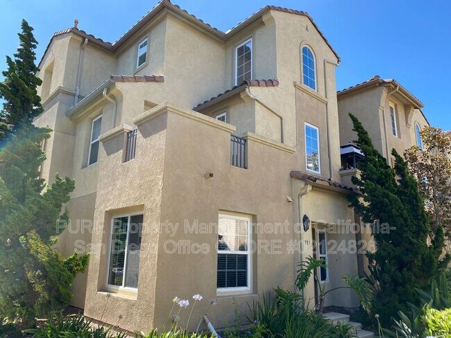 1985 Caminito de Ln Chula Vista, CA 91913 photo 2