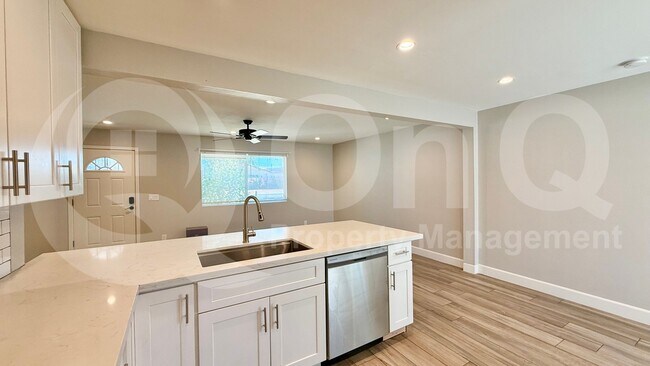 1228 W 5th St Tempe, AZ 85281 photo 4