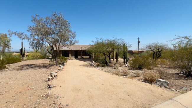 1750 W Pearce Rd Phoenix, AZ 85041 photo 4