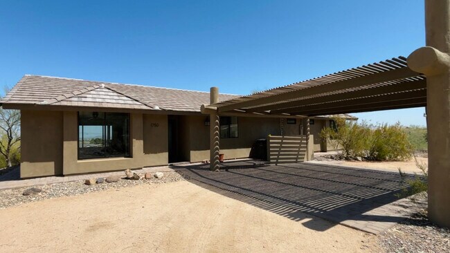 1750 W Pearce Rd Phoenix, AZ 85041 photo 3
