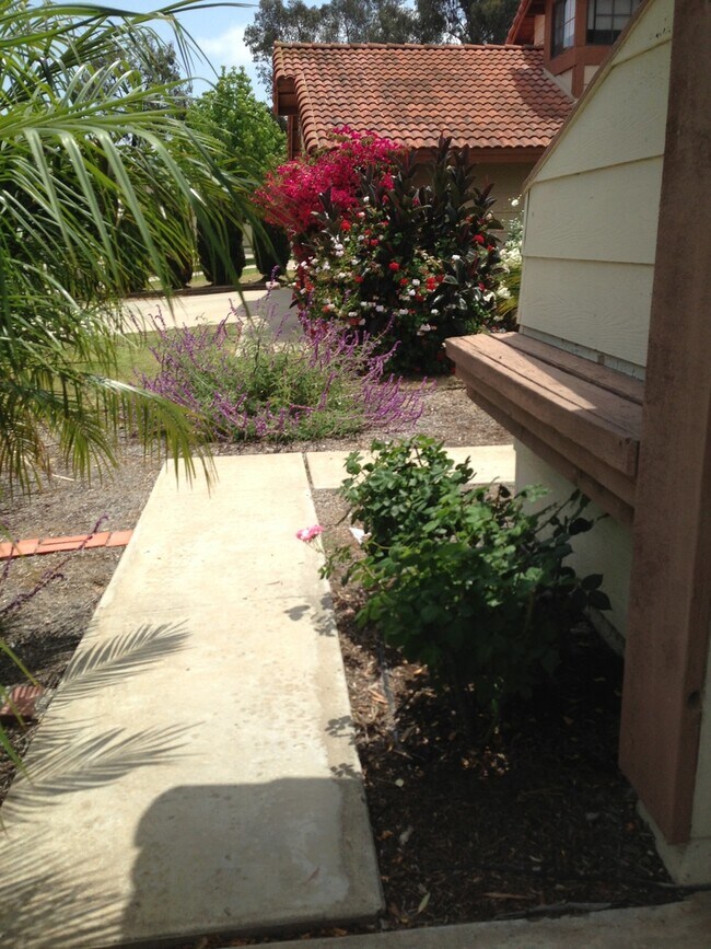 10974 Canyon Mesa Ln San Diego, CA 92126 photo 4