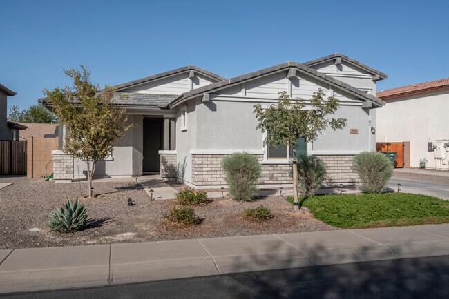 750 W Torino Pl Casa Grande, AZ 85122 photo 3