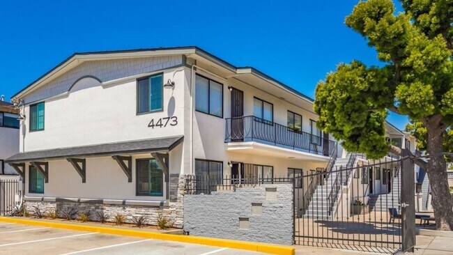 4473 Menlo Ave San Diego, CA 92115 photo 2