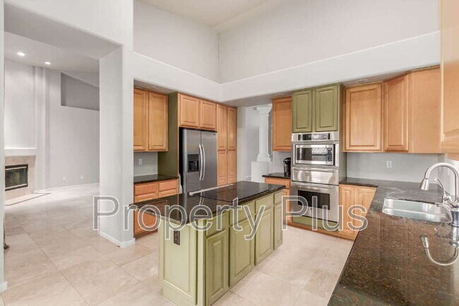 12591 E Paradise Dr Scottsdale, AZ 85259 photo 3