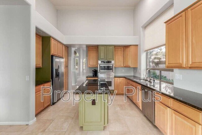 12591 E Paradise Dr Scottsdale, AZ 85259 photo 5