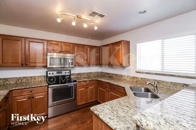 31315 N Shale Dr San Tan Valley, AZ 85143 photo 5