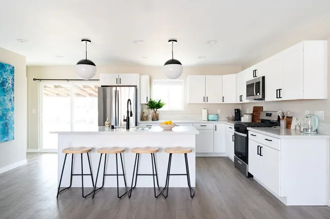 6407 Richard St San Diego, CA 92115