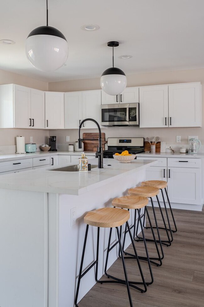 6407 Richard St San Diego, CA 92115 photo 4