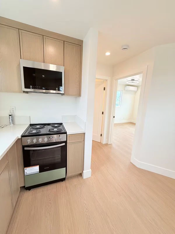 6983 Ramfos Ln San Diego, CA 92139 photo 4