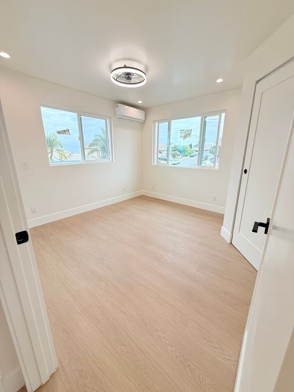 6983 Ramfos Ln San Diego, CA 92139 photo 5
