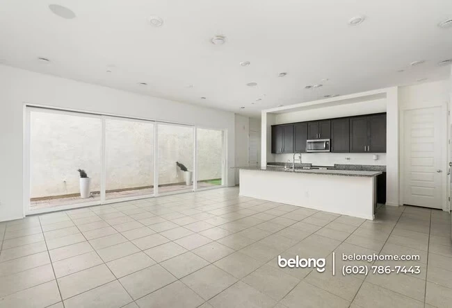 221 E Balsam Dr Chandler, AZ 85248 photo 5