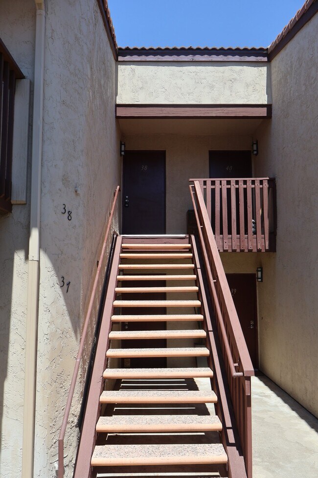 440 W Citracado Pkwy Escondido, CA 92025