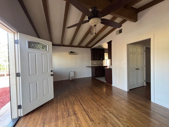 1045 Corte Maria Ave Chula Vista, CA 91911 photo 5