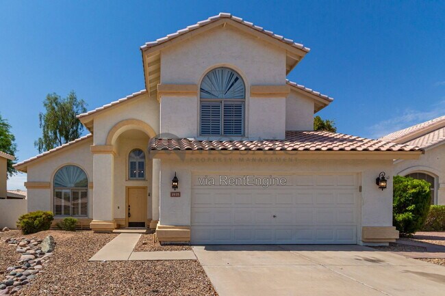 1935 W Mockingbird Dr Chandler, AZ 85286 photo 2