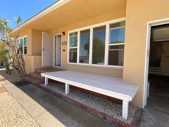 6653 Julie St San Diego, CA 92115 photo 2