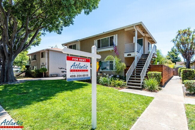 1136 Ayala Dr Sunnyvale, CA 94086