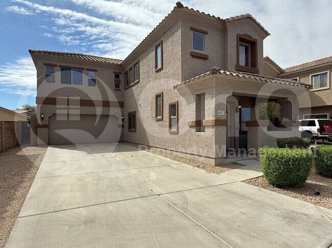 6617 W Shaw Butte Dr Glendale, AZ 85304 photo 2