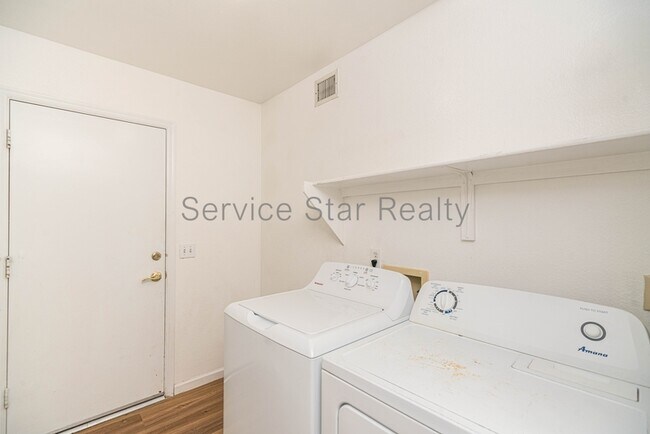 4316 E Blanche Dr Phoenix, AZ 85032 photo 4
