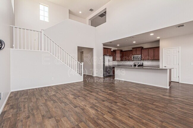 1130 W Danish Red Trail San Tan Valley, AZ 85143 photo 3