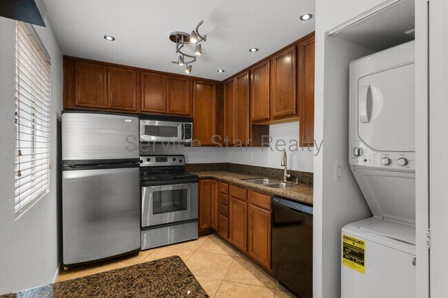 4354 N 82nd St Scottsdale, AZ 85251 photo 4