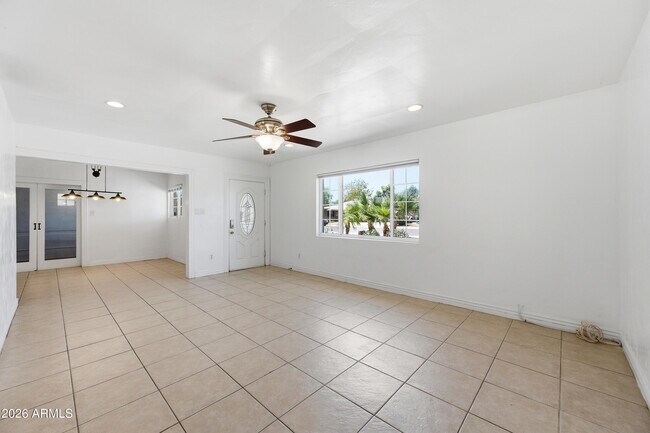 1031 E Vermont Ave Phoenix, AZ 85014 photo 5