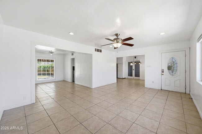 1031 E Vermont Ave Phoenix, AZ 85014 photo 4