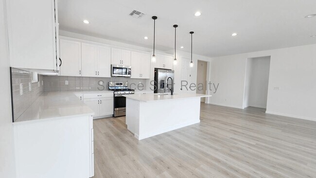5029 W Roundhouse Rd Phoenix, AZ 85339 photo 4