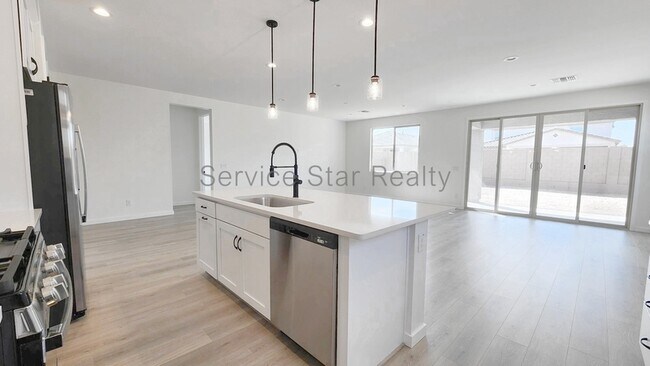 5029 W Roundhouse Rd Phoenix, AZ 85339 photo 5