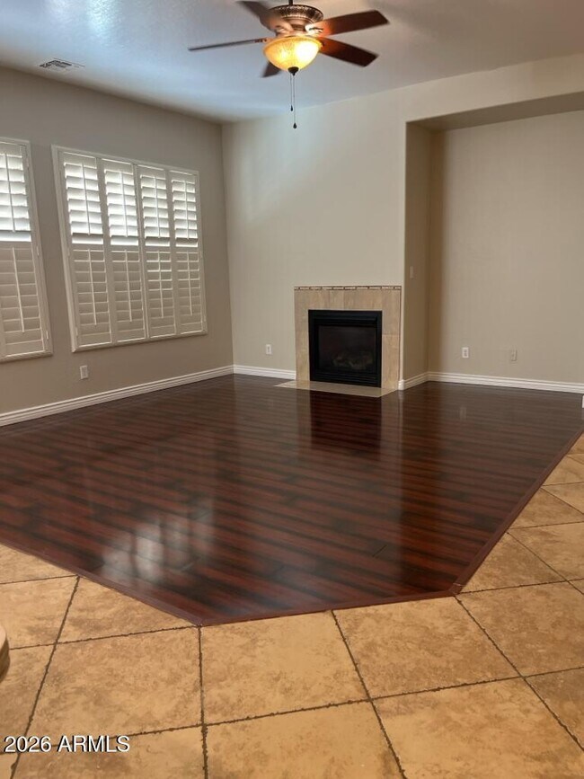 18068 W Rimrock St Surprise, AZ 85388 photo 3