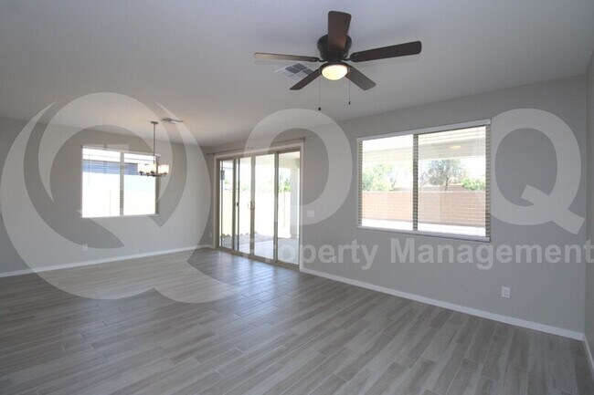 40307 W Michaels Dr Maricopa, AZ 85138 photo 5