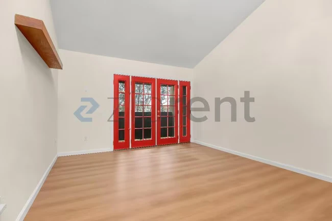 Unit 226 photo 2