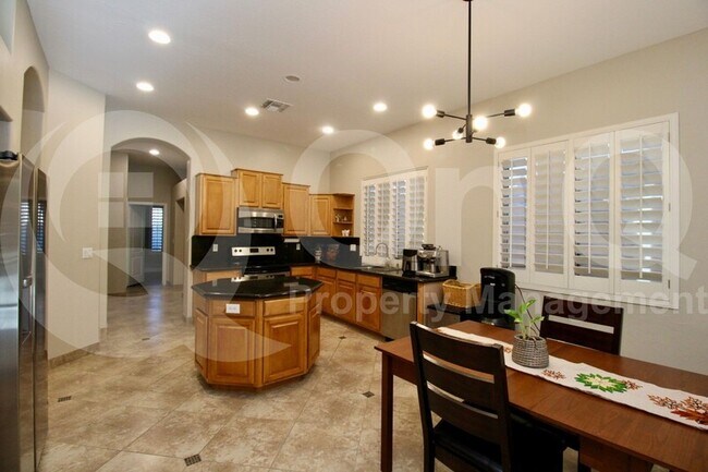 107 W Windsong Dr Phoenix, AZ 85045 photo 5