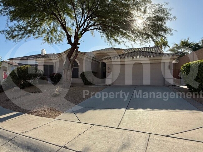 107 W Windsong Dr Phoenix, AZ 85045 photo 2