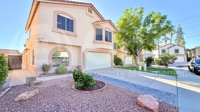 413 N Flint St Gilbert, AZ 85234 photo 2