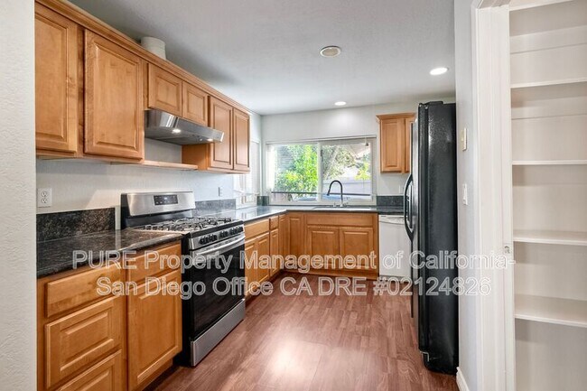 2253 Raintree Pl Escondido, CA 92026 photo 4