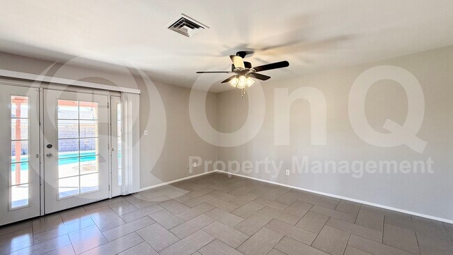 1995 E Rice Dr Tempe, AZ 85283 photo 5