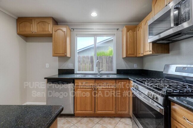 534 Galeon Ct Spring Valley, CA 91977 photo 3