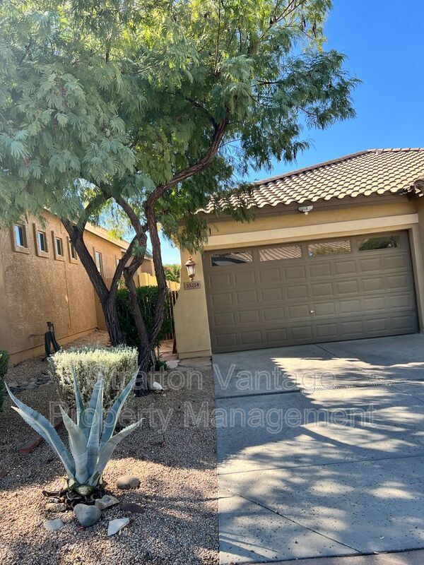 35214 N 26th Dr Phoenix, AZ 85086 photo 2