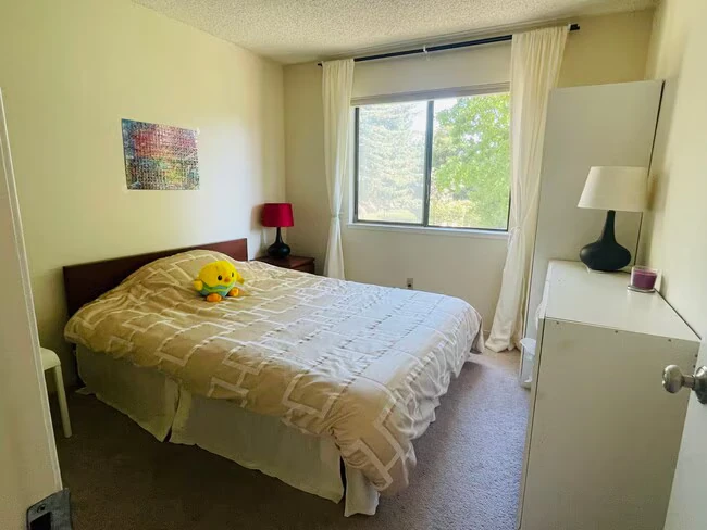301 Scotia Ln Novato, CA 94947
